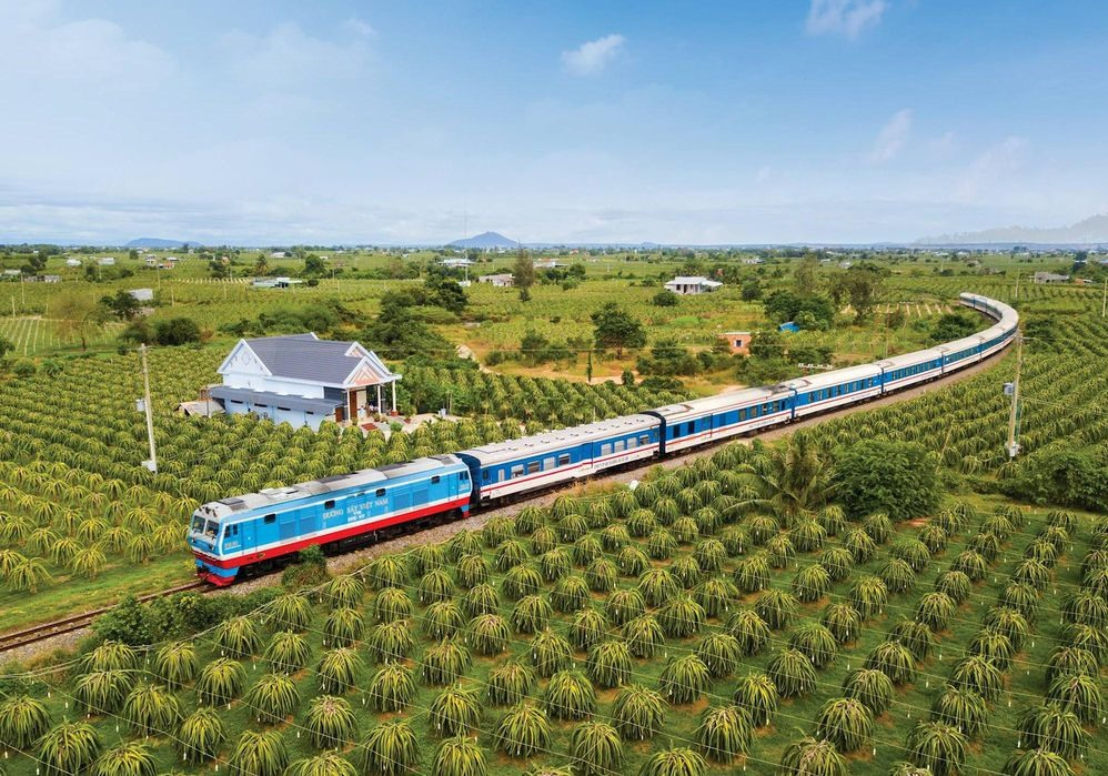 Khởi động tour du lịch đường sắt cao cấp bằng tàu hỏa Bắc - Nam